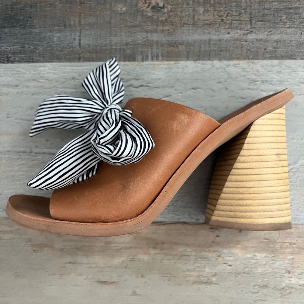 Dolce Vita tan leather sandals platform pinstriped - Picture 4 of 9